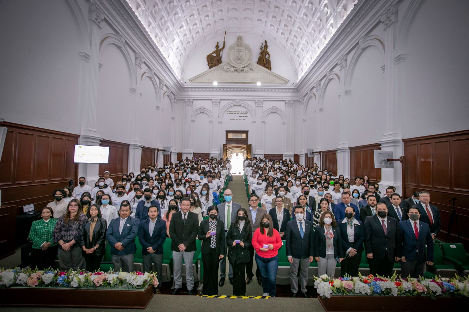 Edomex Science Scholarship is awarded to UAEMex students