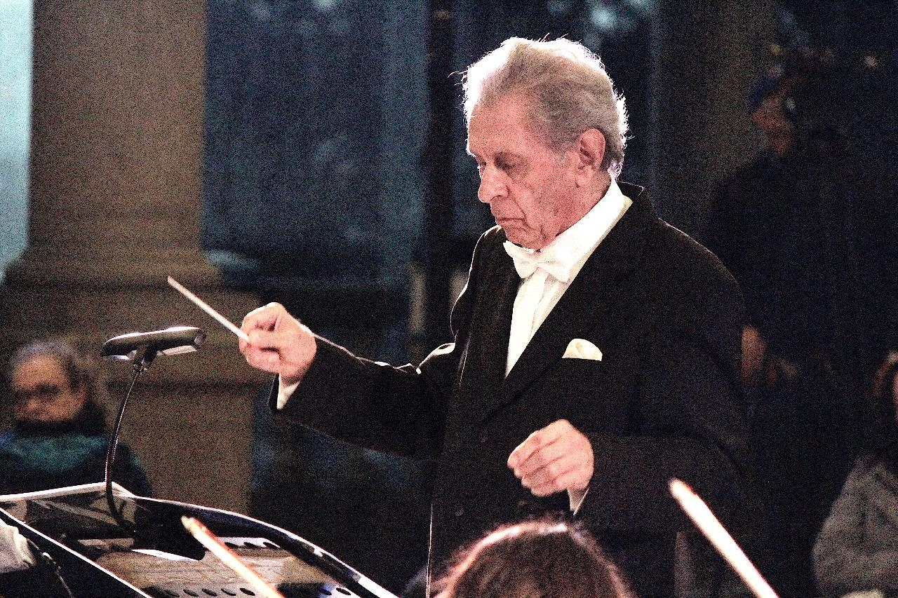 Muere Enrique Bátiz, creador y director de la Orquesta Sinfónica del Estado de México