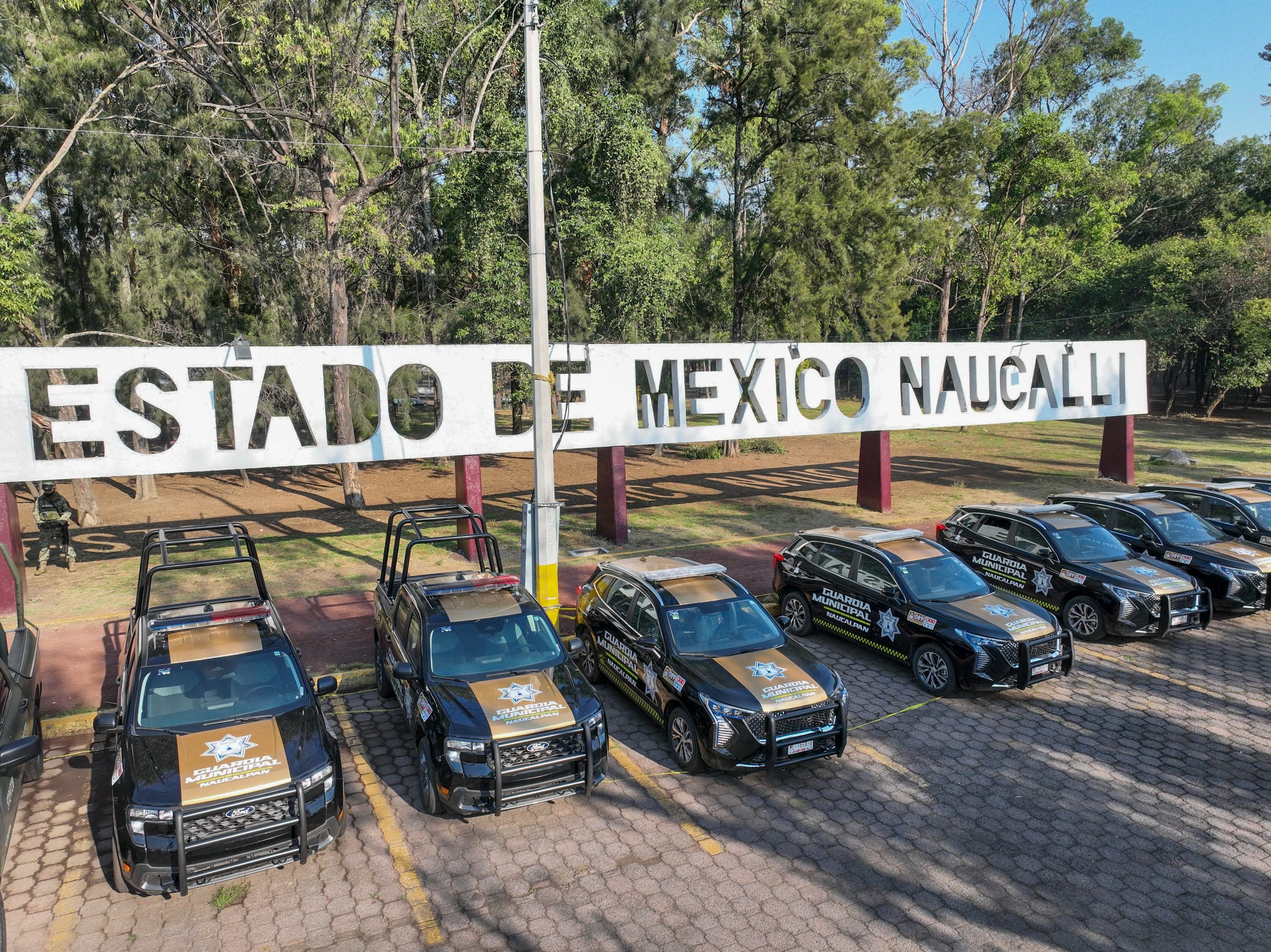 Entrega Delfina Gómez equipamiento para la Guardia Municipal de Naucalpan
