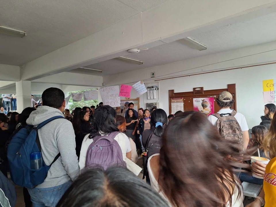 Suman diez Facultades de UAEMex en paro; Ingeniería, Facico, Fapur, Turismo y Lenguas ya están tomadas