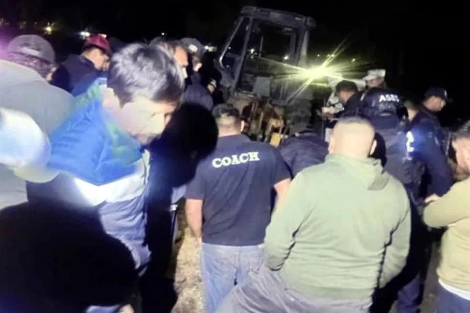 Mueren seis personas al colapsar un túnel donde se extraía combustible ilegalmente