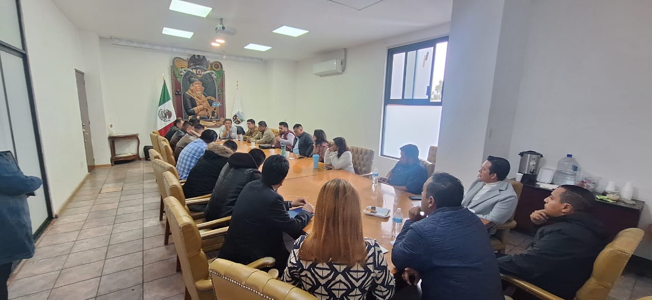 Gobierno de Ecatepec y concesionarios de basura acuerdan reordenamiento