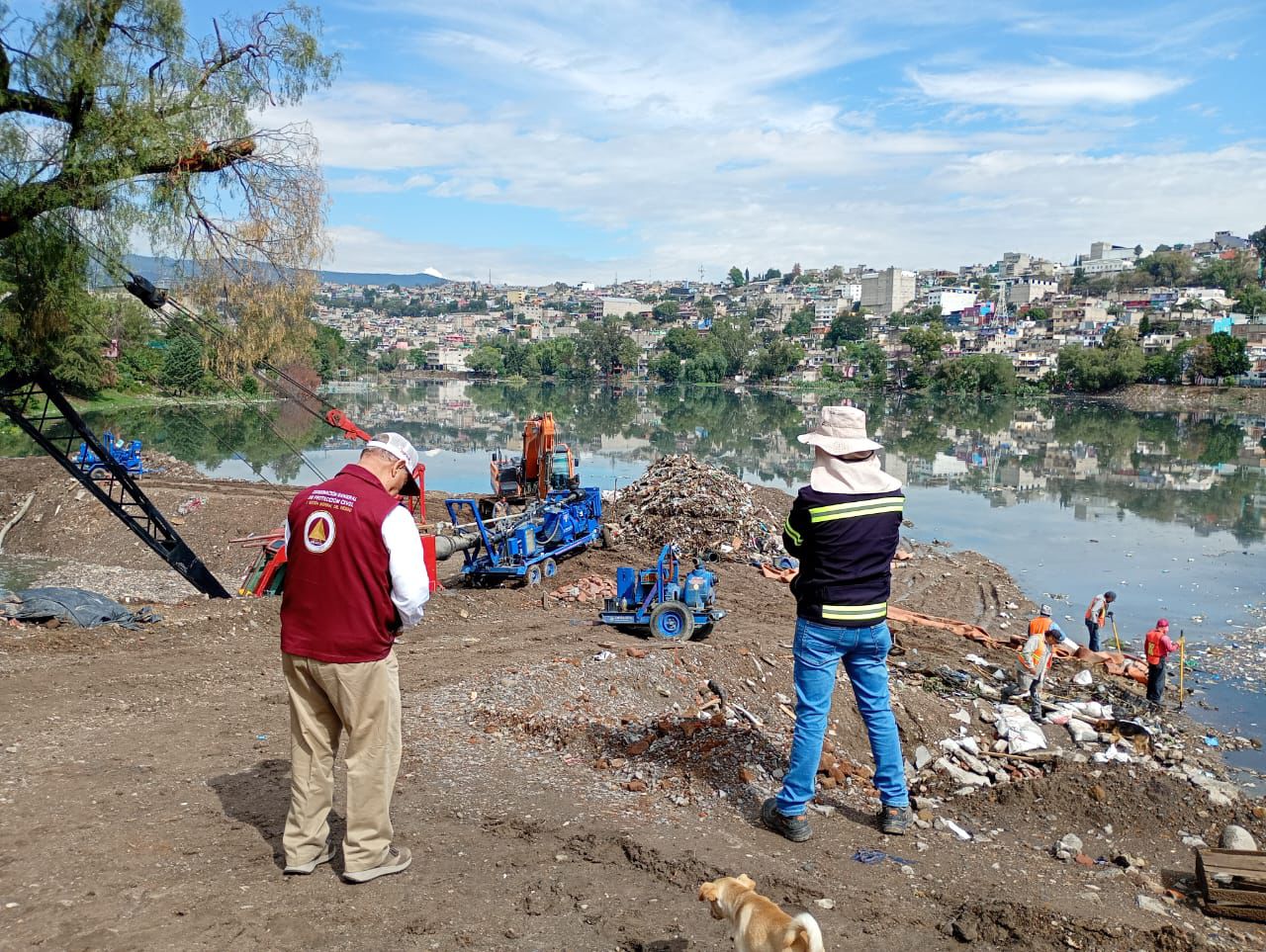 Supervisa Delfina Gómez trabajos de limpieza y desazolve de la Presa Los Cuartos en Naucalpan