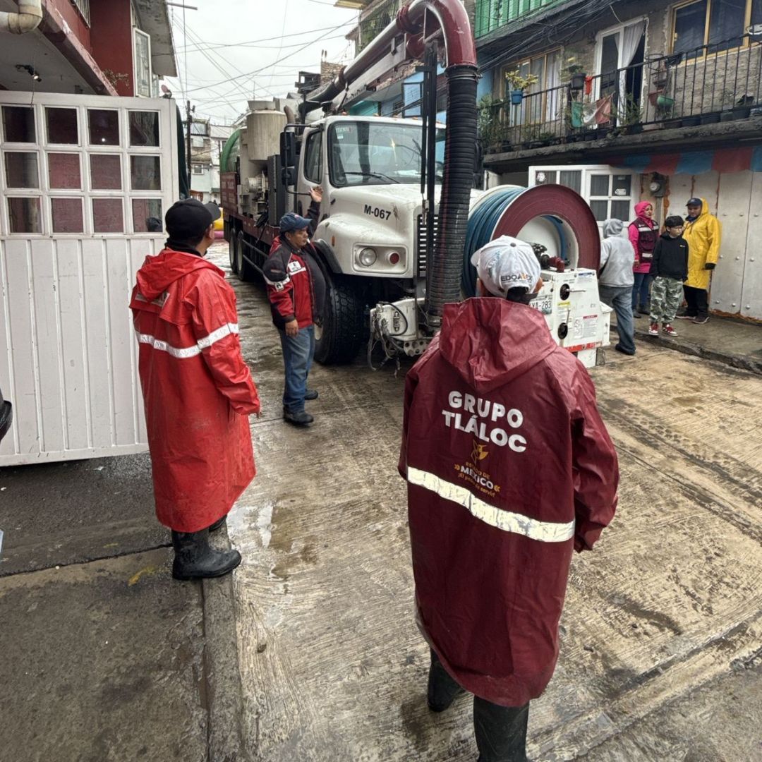 Trabajan más de 15 horas continuas en Naucalpan, San Mateo Atenco y Ecatepec para atender afectaciones por lluvias