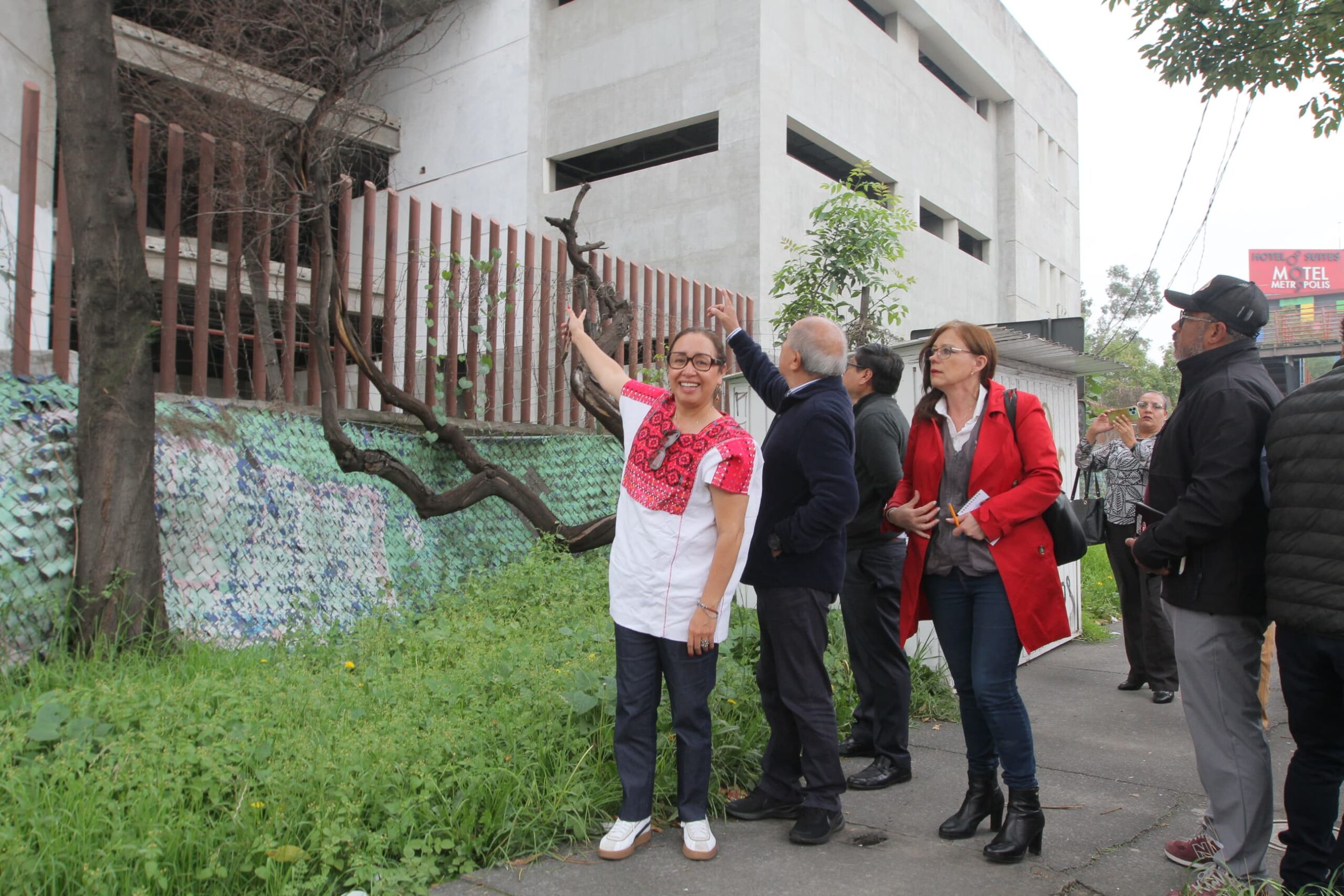 Supervisan en Ecatepec espacios para obras del Plan Oriente