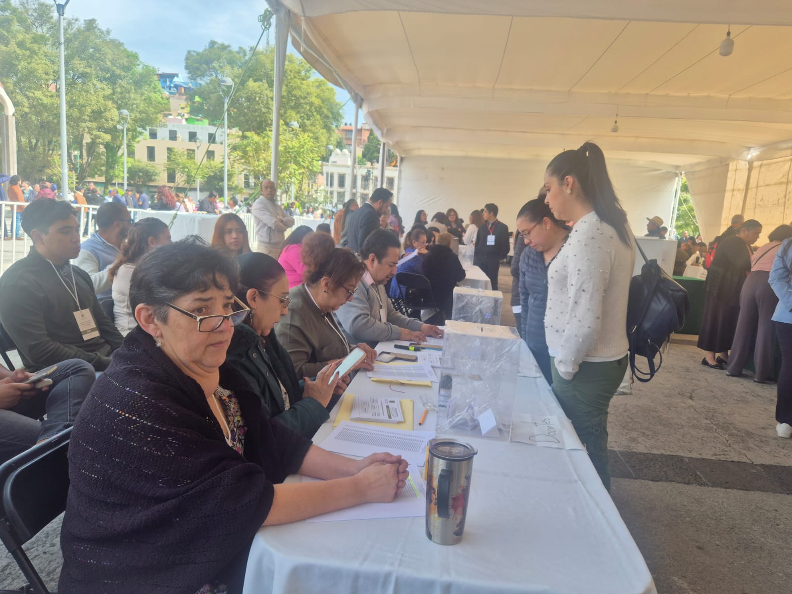 Arranca, sin contratiempos, elección de rectora en la UAEMex