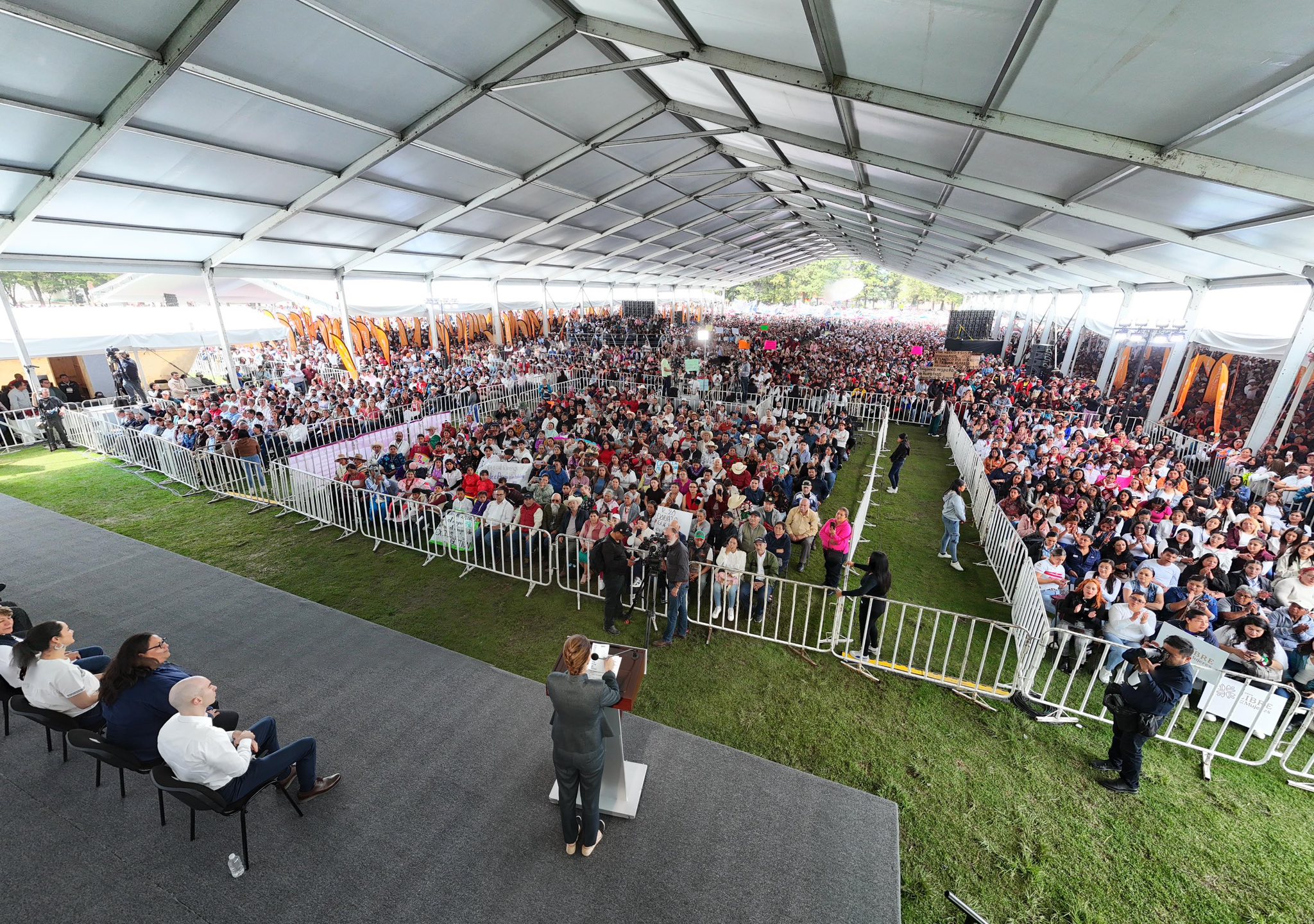 Rinde Sheinbaum Informe de cómo avanza la transformación en Edomex