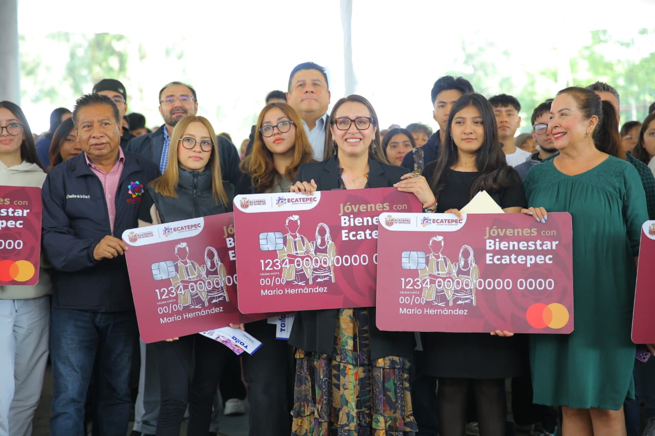 Ecatepec avanza en el programa de Transporte Universitario