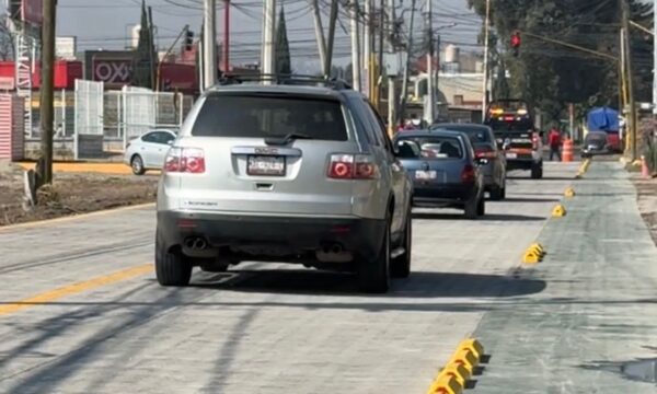 Reabren circulación en Avenida 2 de Abril de San Mateo Atenco