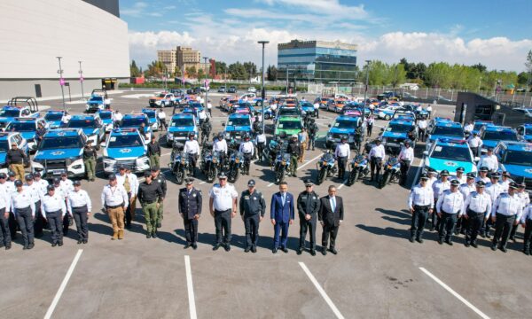 Entrega Fernando Flores 100 nuevas patrullas para Policía Municipal de Metepec