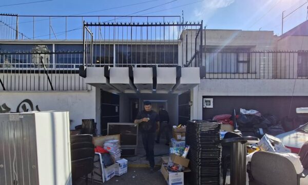 Desalojan oficinas del PT Edomex por resolución judicial