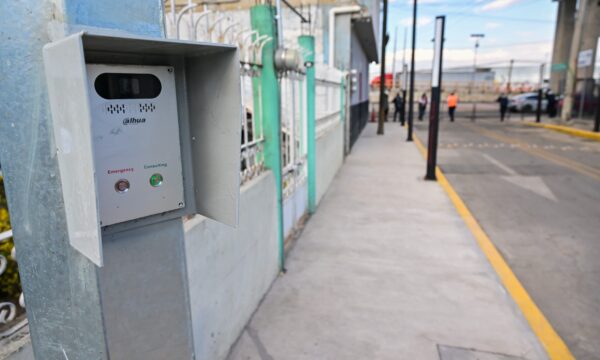 Instalan botones de pánico en los once municipios con alerta por violencia de género 