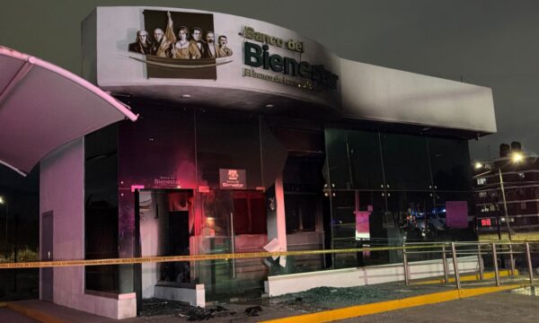 Células del CJNG reaccionan en Edomex; queman autos y sucursales del Banco del Bienestar