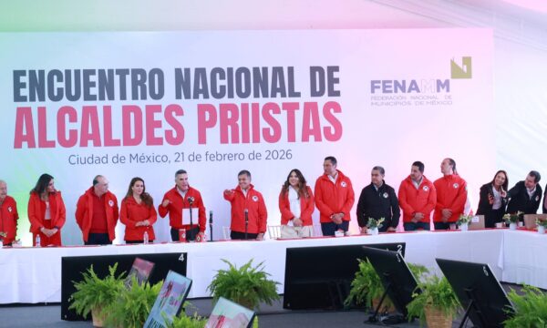 Eligen priístas a David Sánchez Isidoro presidente de la FENAMM