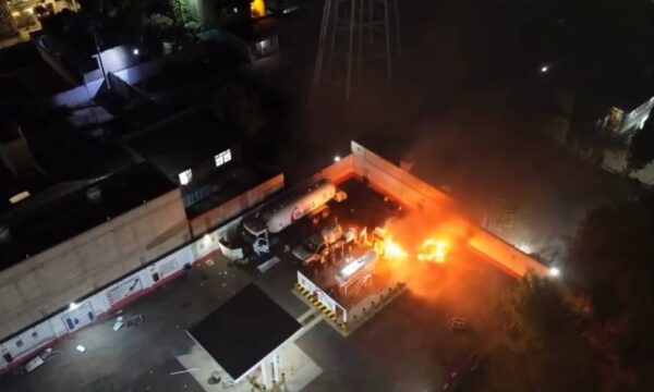 Explosión en distribuidora de gas en Chalco; tres locales con daños estructurales