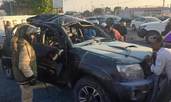 Investiga FGJEM explosión de camioneta en Tecámac; se reportaron dos fallecidos