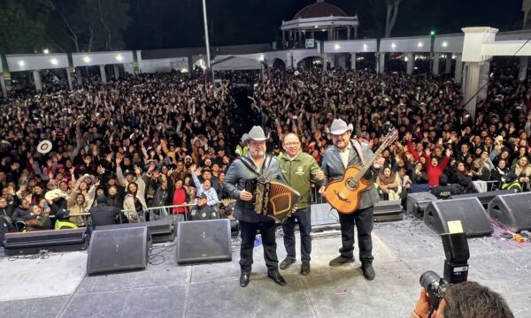 Cierra Feria del Taco 2026 en Zinacantepec con presentación del Grupo Pesado
