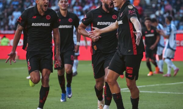 El Diablo quiere mojar en sábado de gloria