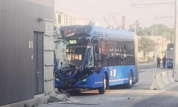 Choca Trolebús contra estación Covadonga en Chalco; 20 lesionados