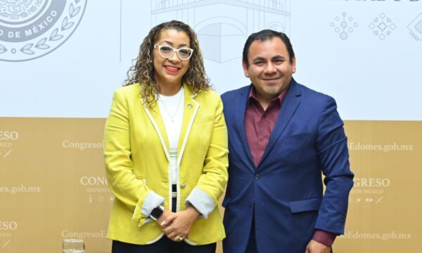Avanza en comisiones del Congreso mexiquense regulación del uso de celulares en escuelas básicas