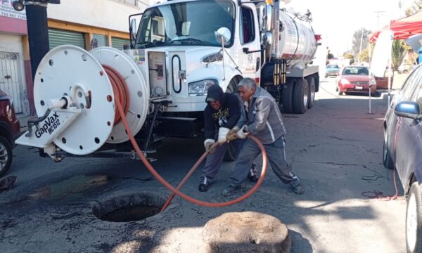 Refuerza Toluca mantenimiento hidráulico para garantizar servicios eficientes