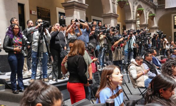 Envía Delfina Gómez iniciativa de ley al Congreso Edomex para ampliar la protección integral a periodistas