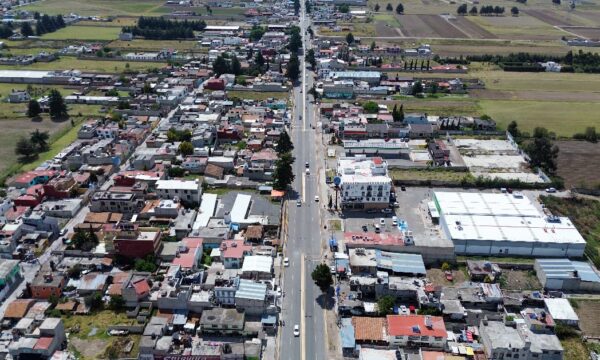 Supervisan Adolfo Solís y Juan Hugo de la Rosa, avances de obra del Boulevard Colibrí en Almoloya de Juárez