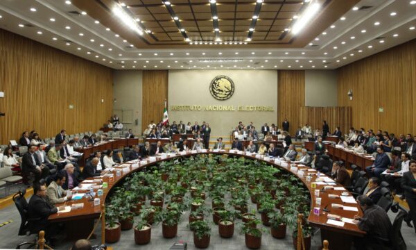 Ocho mexiquenses pasan a fase de entrevistas para elegir consejerías del INE