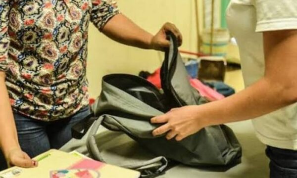 Edomex pone en marcha operativo Mochila Segura en escuelas para reforzar prevención