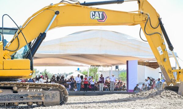 Proyectan construir 36 mil casas de vivienda social en Edomex; arranca edificación de 96 hogares