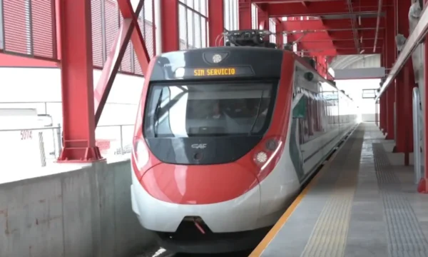 Confirma Sheinbaum compra del Tren Suburbano a CAF; ramal al AIFA se inaugura el domingo