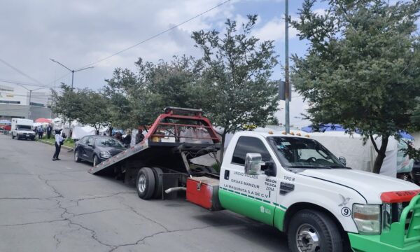 Mantendrá Toluca operativo grúa para retirar autos mal estacionados