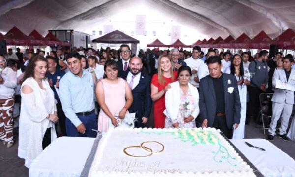 Concluyen Caravanas por la Justicia Social en San Mateo Atenco con unión civil de 60 parejas