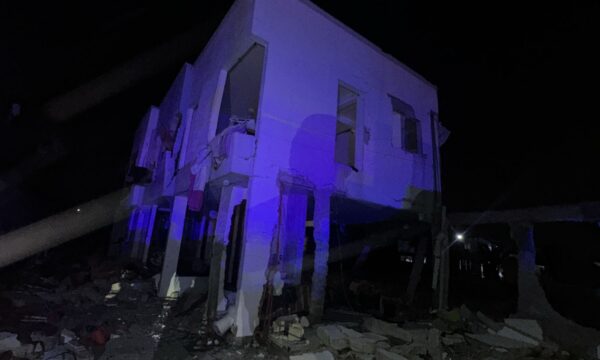 Explosión de tanque de gas deja dos lesionados en Capultitlán; evacúan a 200 personas