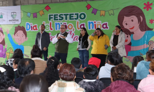 Recorre Manuel Vilchis comunidades de Zinacantepec con festejos para madres y niñez