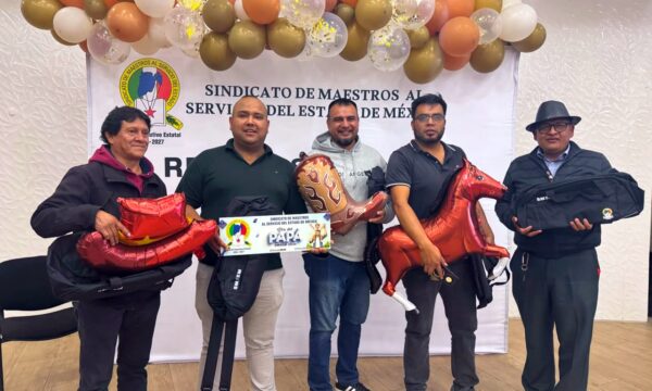 SMSEM reconoce a los maestros que también ejercen la paternidad