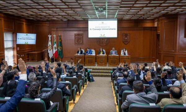 Consejo Universitario de la UAEMex destituye a trabajador por hostigamiento sexual