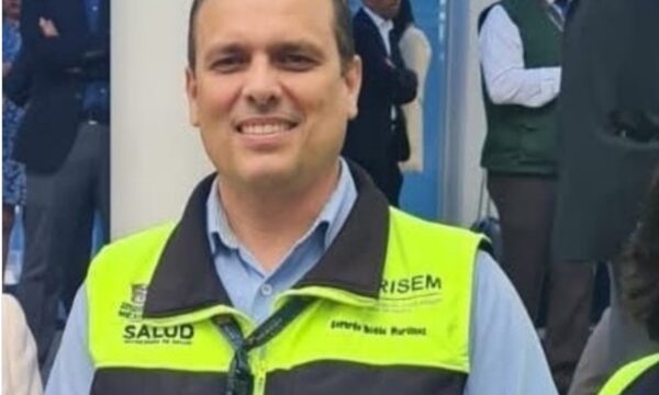 Trabajadores de Coprisemex exigen salida del comisionado; denuncian rezagos en programas de salud
