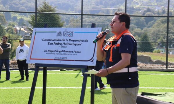 Lerma entrega calles, puente y primera etapa de la Deportiva de San Pedro Huitzizilapan; beneficiará a más de 3 mil habitantes