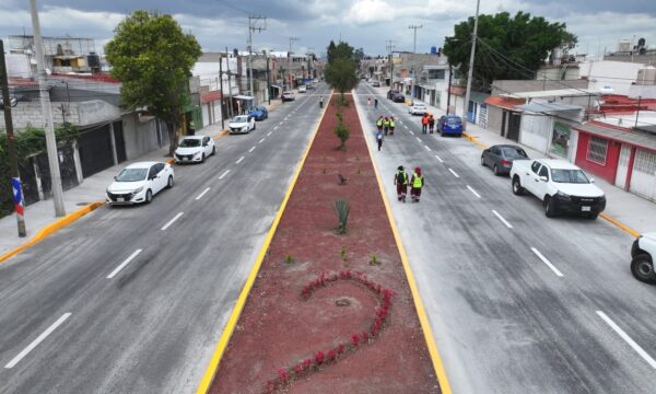 Azucena Cisneros entrega repavimentación del Boulevard Quetzalcóatl de Ciudad Azteca