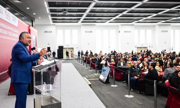 Reconoce Horacio Duarte labor de abogadas y abogados mexiquenses; llama a fortalecer la capacitación y paridad de género