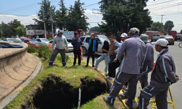 Atiende Toluca colapso en bóveda pluvial en Avenida del Pacífico