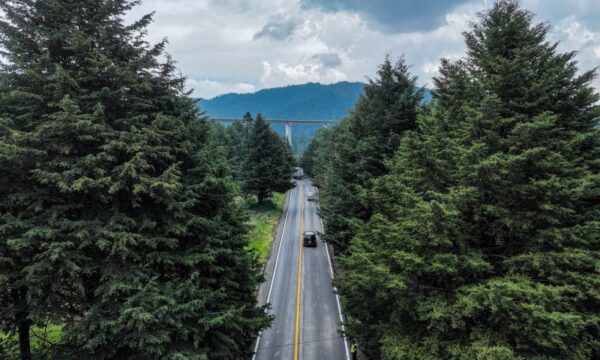 Entrega Delfina Gómez reconstrucción de la carretera La Marquesa-Tenango