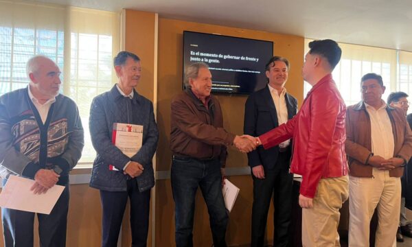Reaparece Arturo Montiel en Nezahualcóyotl; reúne a Aurelio Nuño y operadores priistas