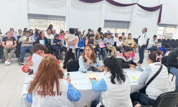 Prevé SMSEM más de 30 mil solicitudes de becas para hijos de maestros mexiquenses