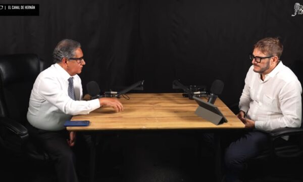 Higinio Martínez no descarta buscar Edomex en 2029; reconoce distancia con Delfina Gómez