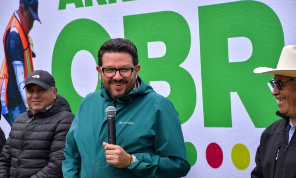 Almoloya de Juárez lleva obras viales y rehabilitación de espacios a comunidades alejadas