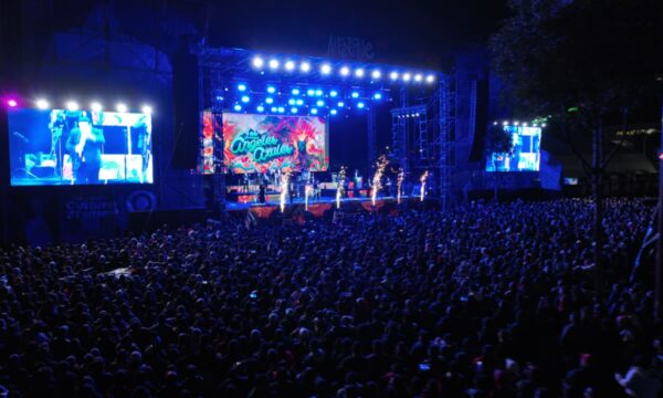 Los Ángeles Azules ponen a bailar a Toluca al ritmo de la cumbia en el Alfeñique 2026