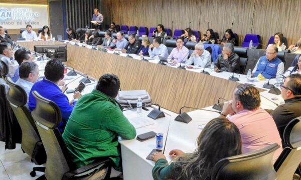 PAN mantiene reprobación al gobierno de Delfina; señala pendientes en seguridad y servicios básicos